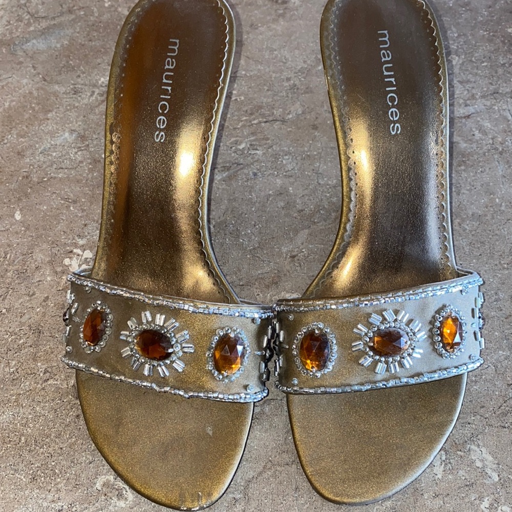 Cute Maurices heels gold PRICE REDUCED!